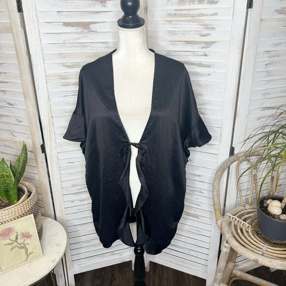 VICTORIA'S SECRET Women's Satin Robe Pajama Top Black NWT One Size Ruffle Sexy - Picture 9 of 12
